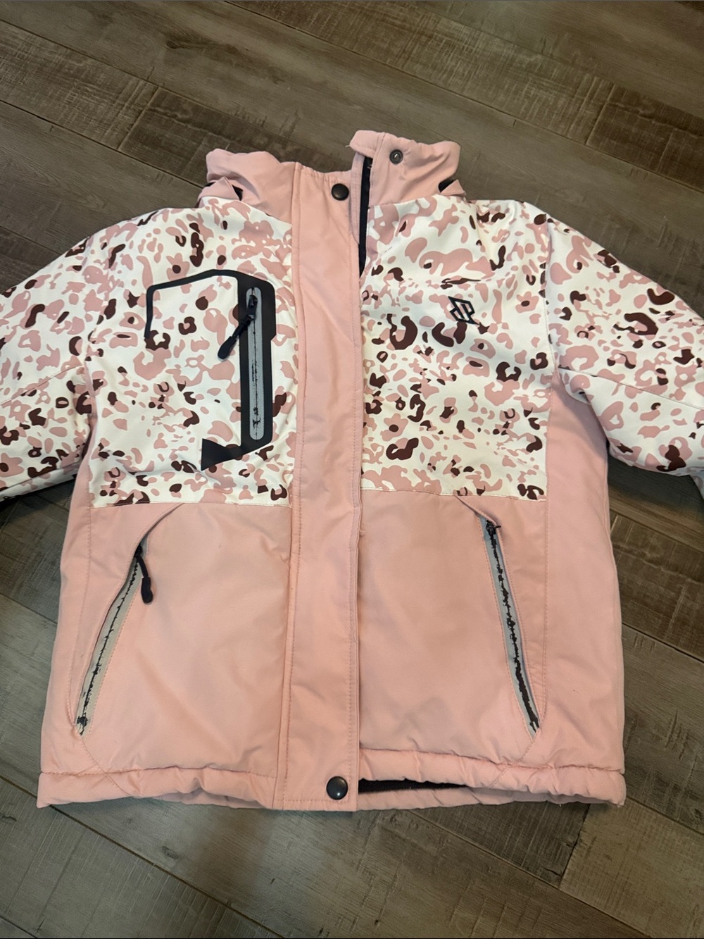 Simplee Apparel Girls' Pink & White Camouflage Puffer Jacket